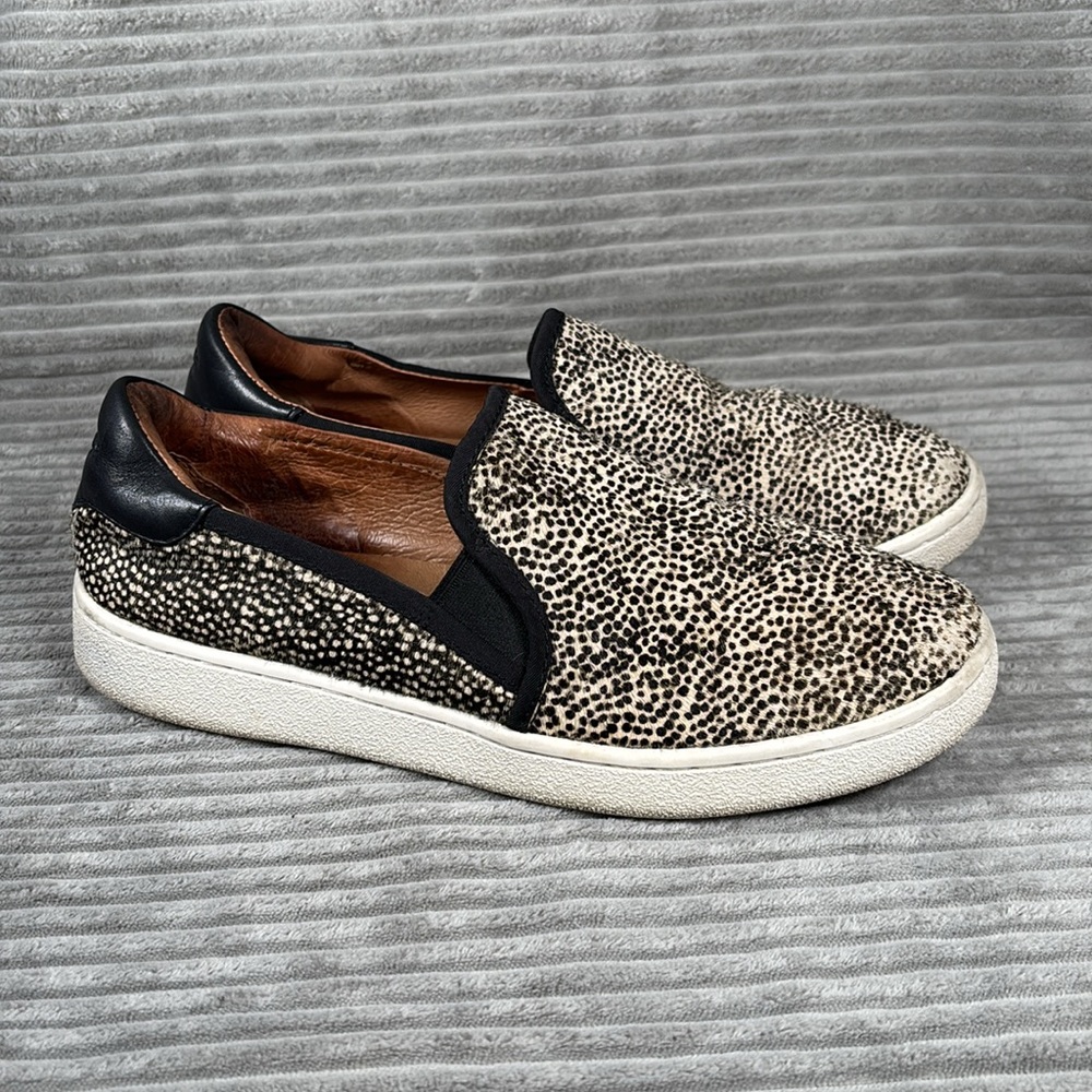 UGG Black and Tan CAS Exotic Genuine Calf Hair Slip Ons Women’s Sz. 7.5 - Picture 3 of 10